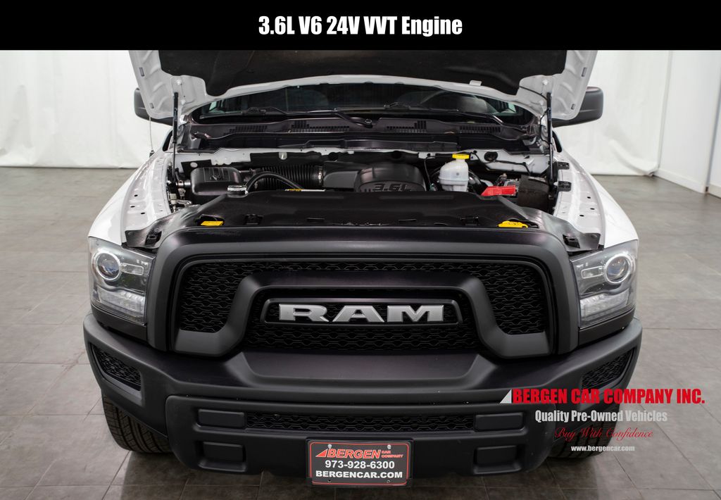 2024 Ram 1500 Classic Warlock photo 3