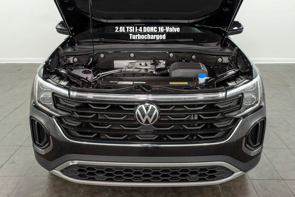 2024 Volkswagen Atlas Cross Sport SE Technology photo 3