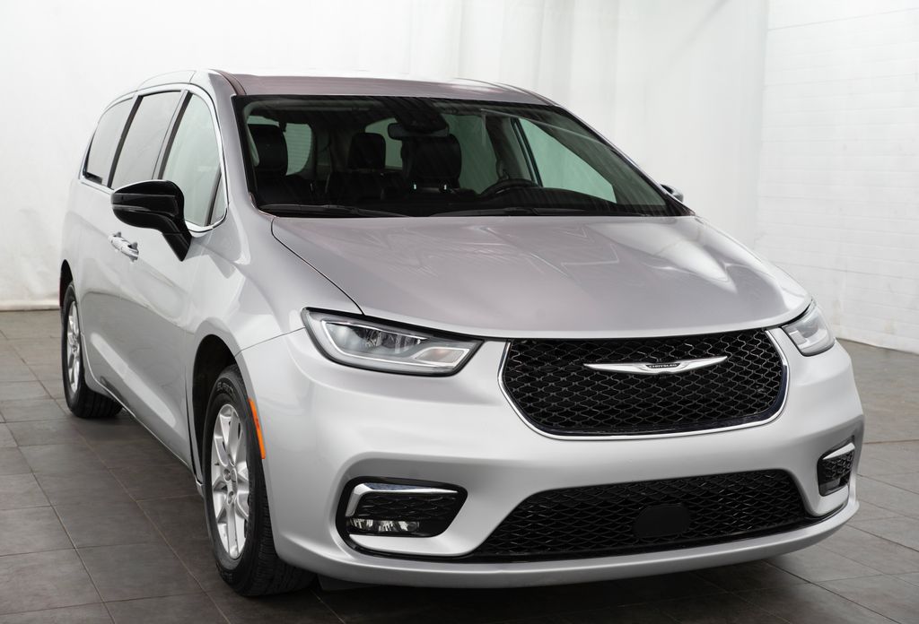 2024 Chrysler Pacifica