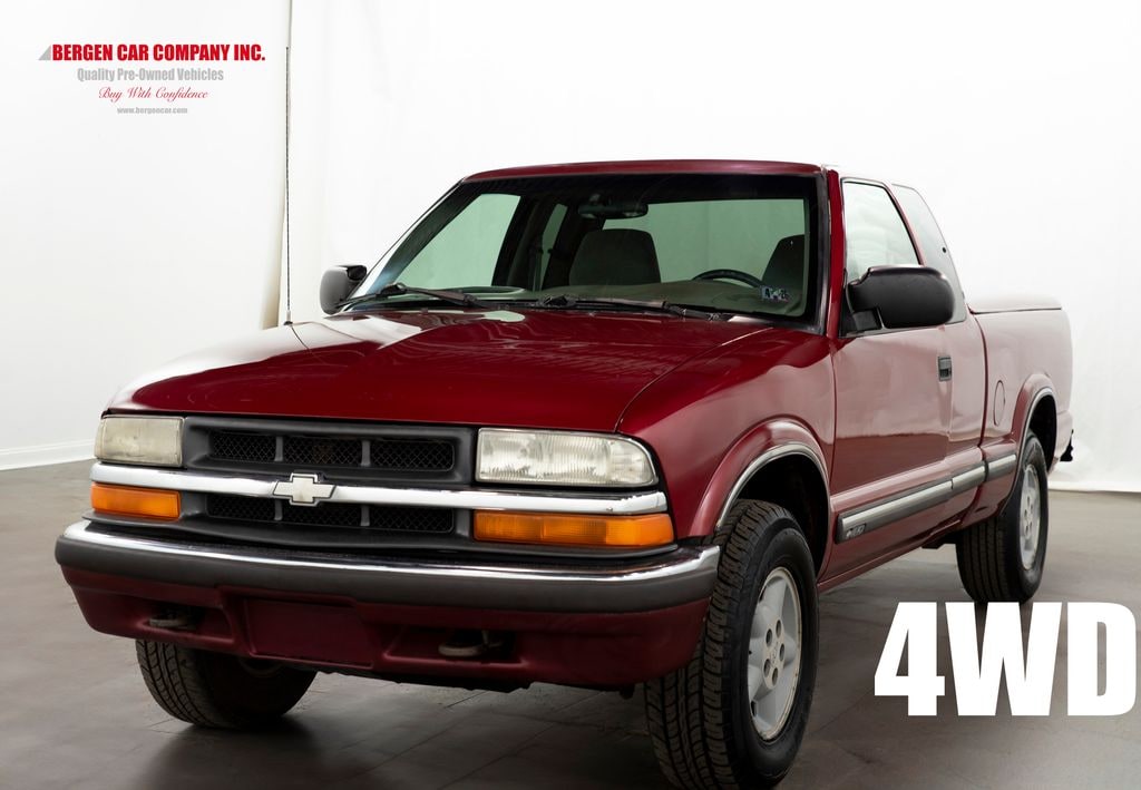 Used 2002 Chevrolet S-10 LS Truck Extended Cab