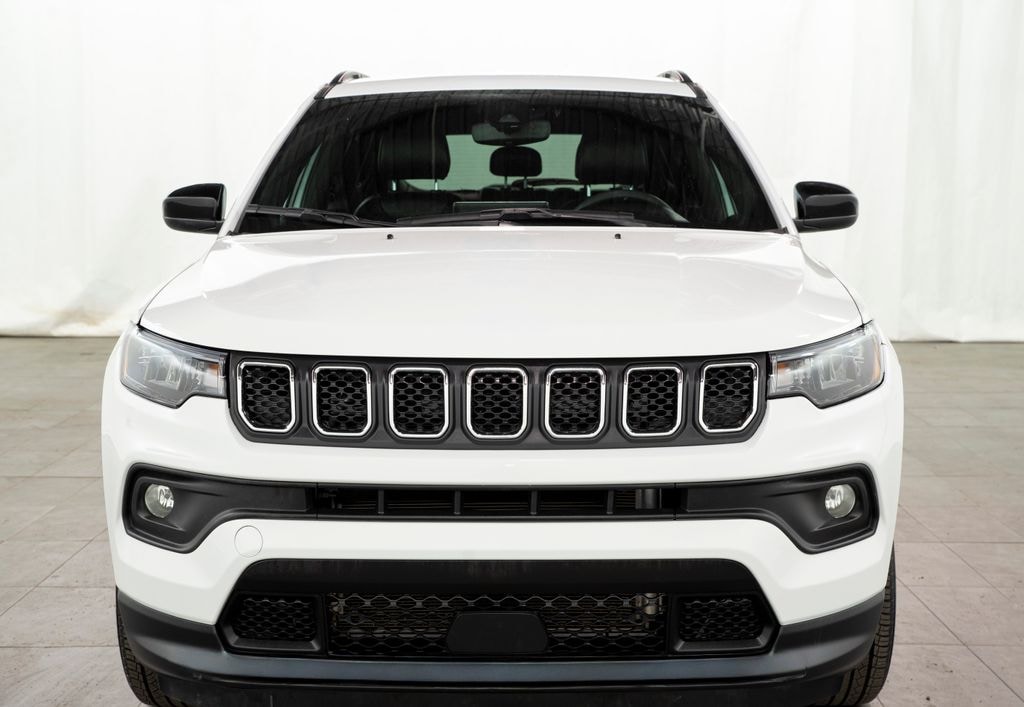 Used 2024 Jeep Compass Latitude SUV