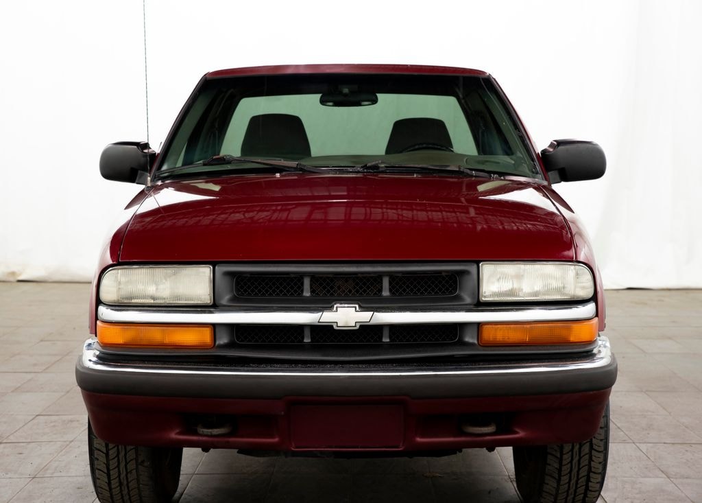 Used 2002 Chevrolet S-10 LS Truck Extended Cab
