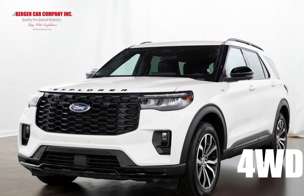 Used 2025 Ford Explorer ST-Line SUV