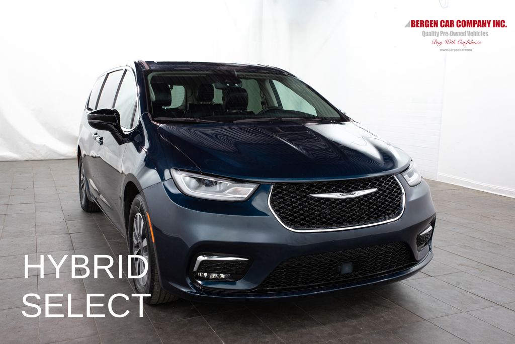 2024 Chrysler Pacifica PHEV