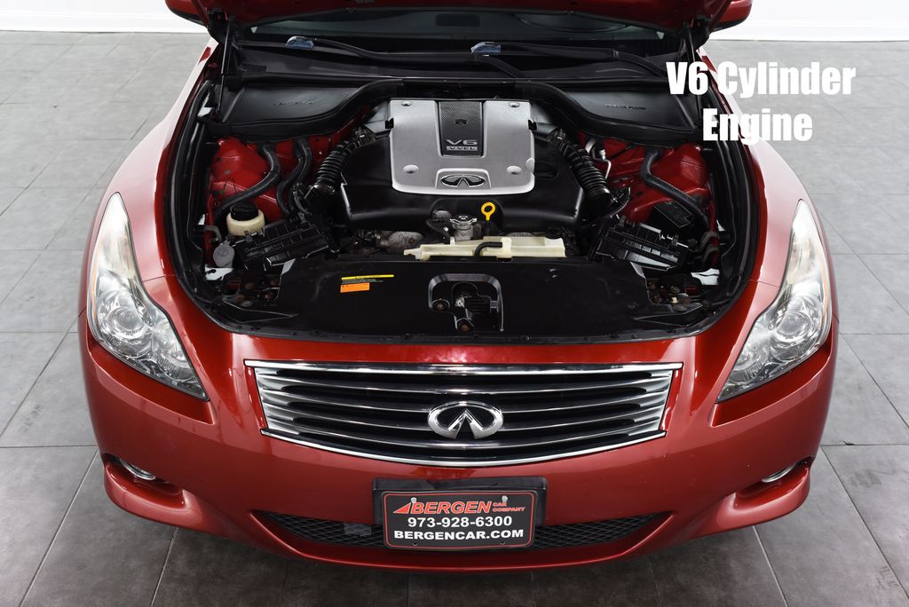2014 Infiniti Q60 Base Coupe photo 3