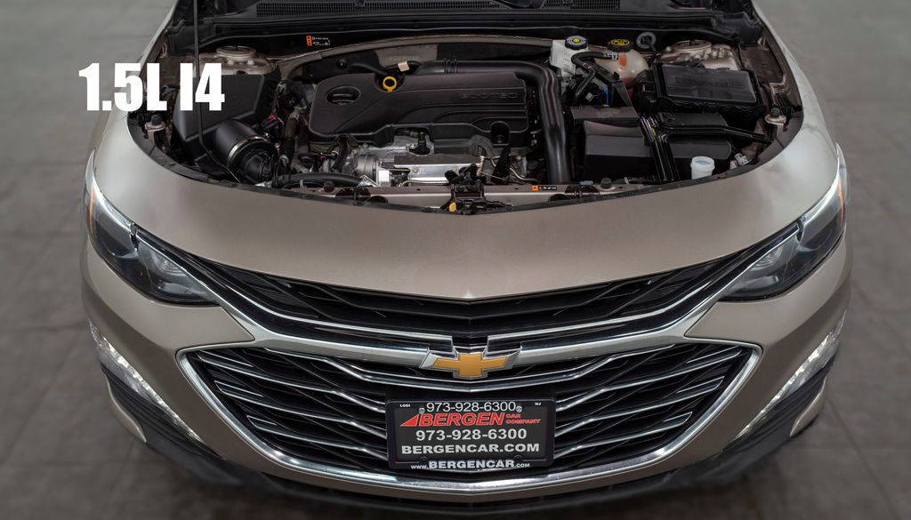 2023 Chevrolet Malibu 1LT photo 3