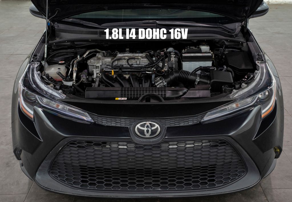 2022 Toyota Corolla LE photo 3