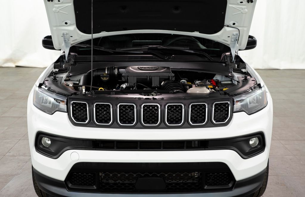 Used 2024 Jeep Compass Latitude SUV