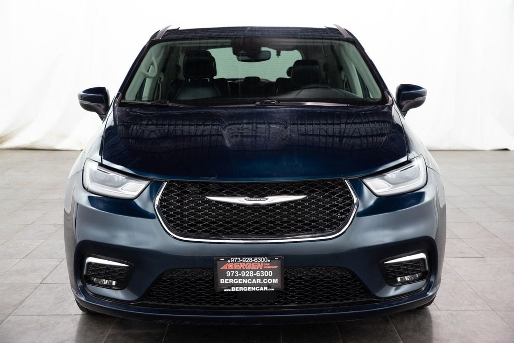 Used 2023 Chrysler Pacifica Touring L Van Passenger Van