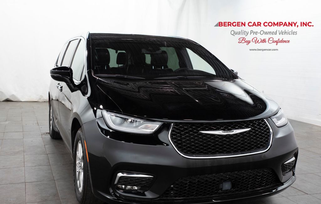 2025 Chrysler Pacifica
