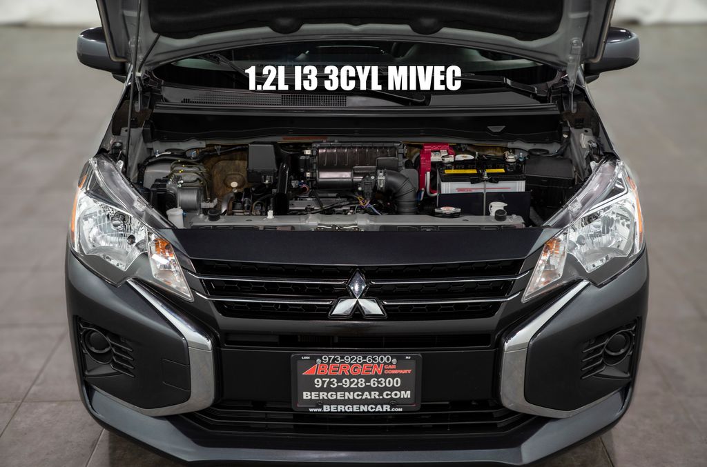 2024 Mitsubishi Mirage ES photo 3