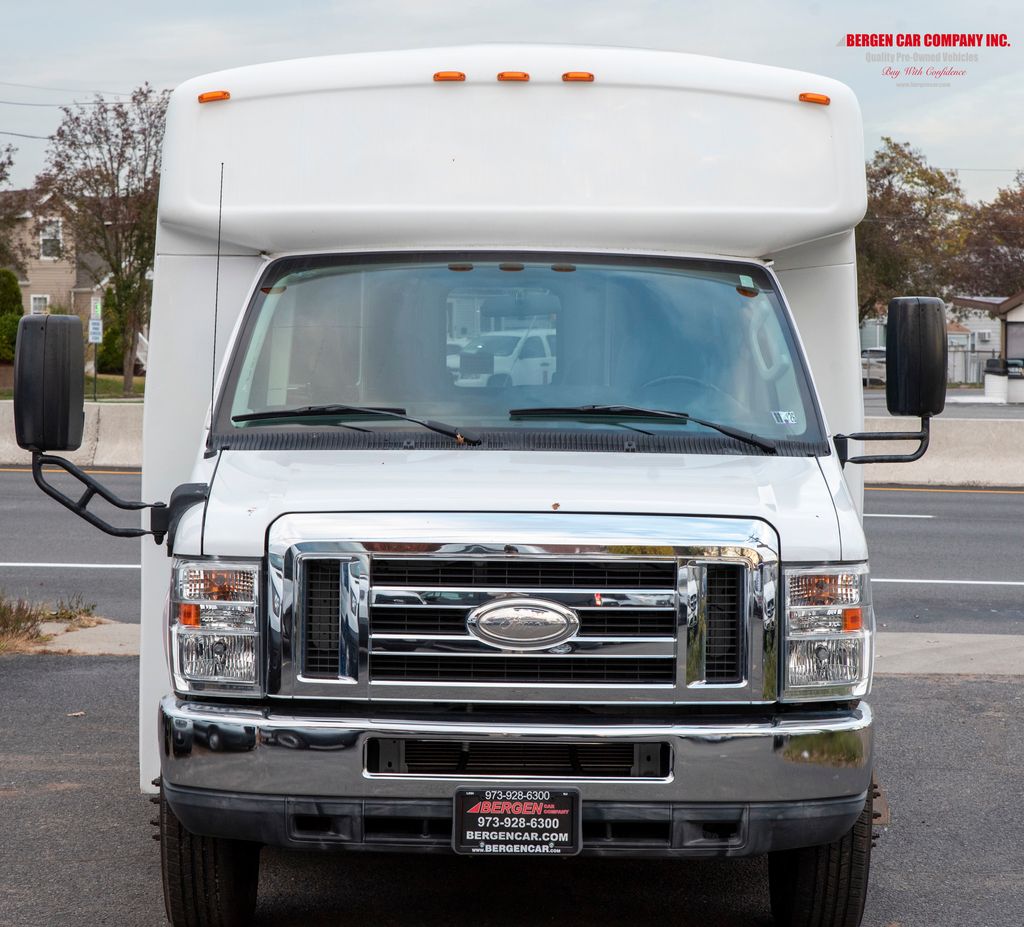 2014 Ford E-Series Cutaway Base - Photo 6