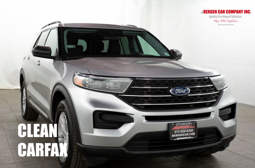 2022 Ford Explorer XLT 4WD's photo