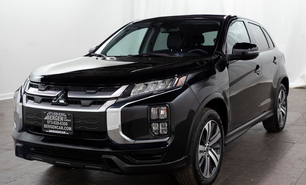 2024 Mitsubishi Outlander Sport ES LE SE photo 3