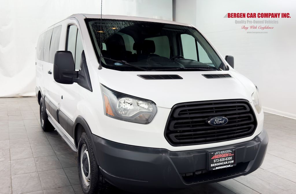 2017 Ford Transit Wagon XL's photo