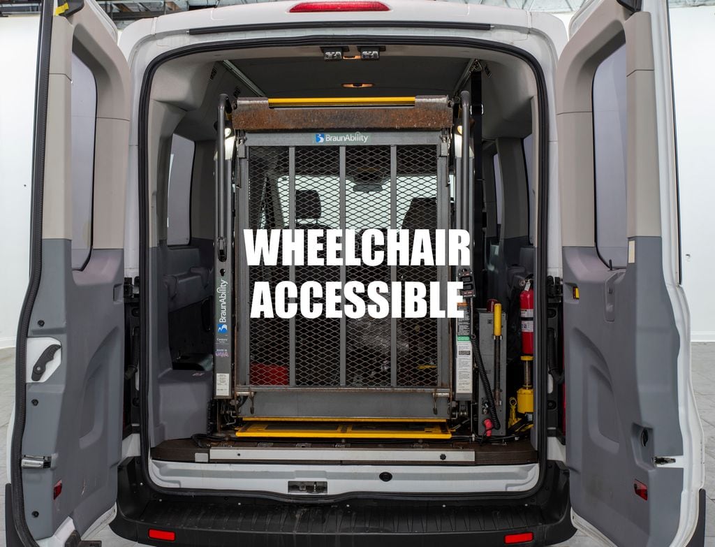 2017 Ford Transit Wagon XL's photo