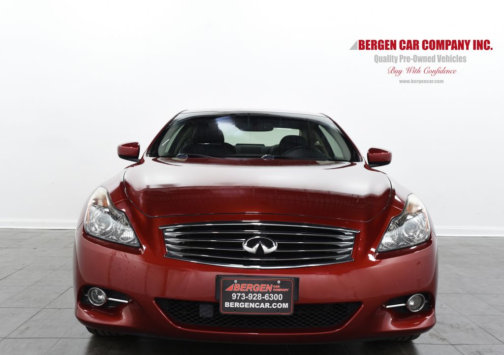 2014 Infiniti Q60 Base Coupe photo 2