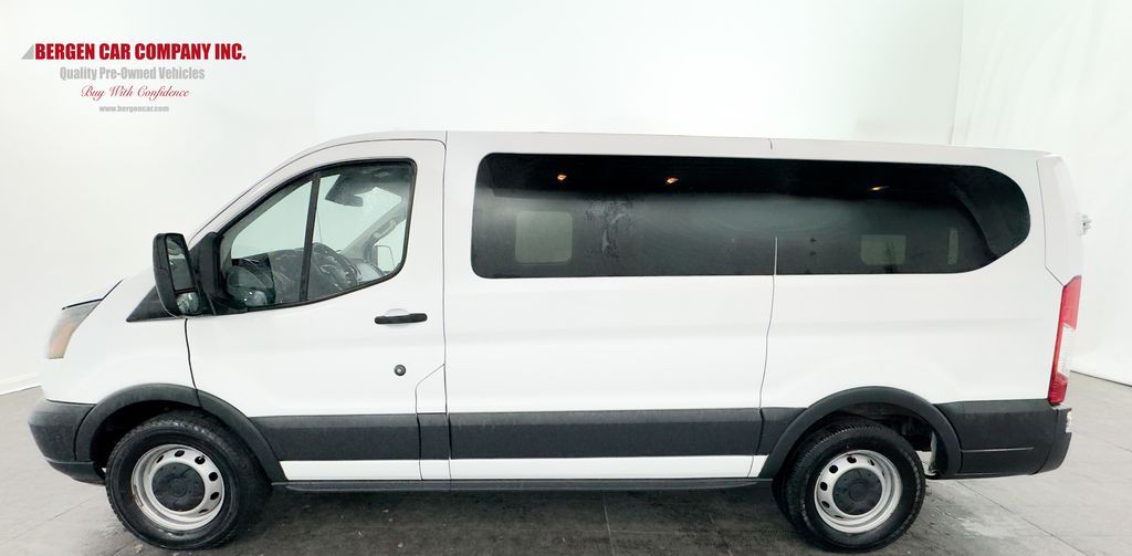 2017 Ford Transit photo 3