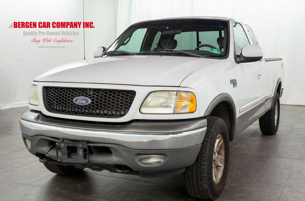 2002 Ford F-150 XLT photo 3