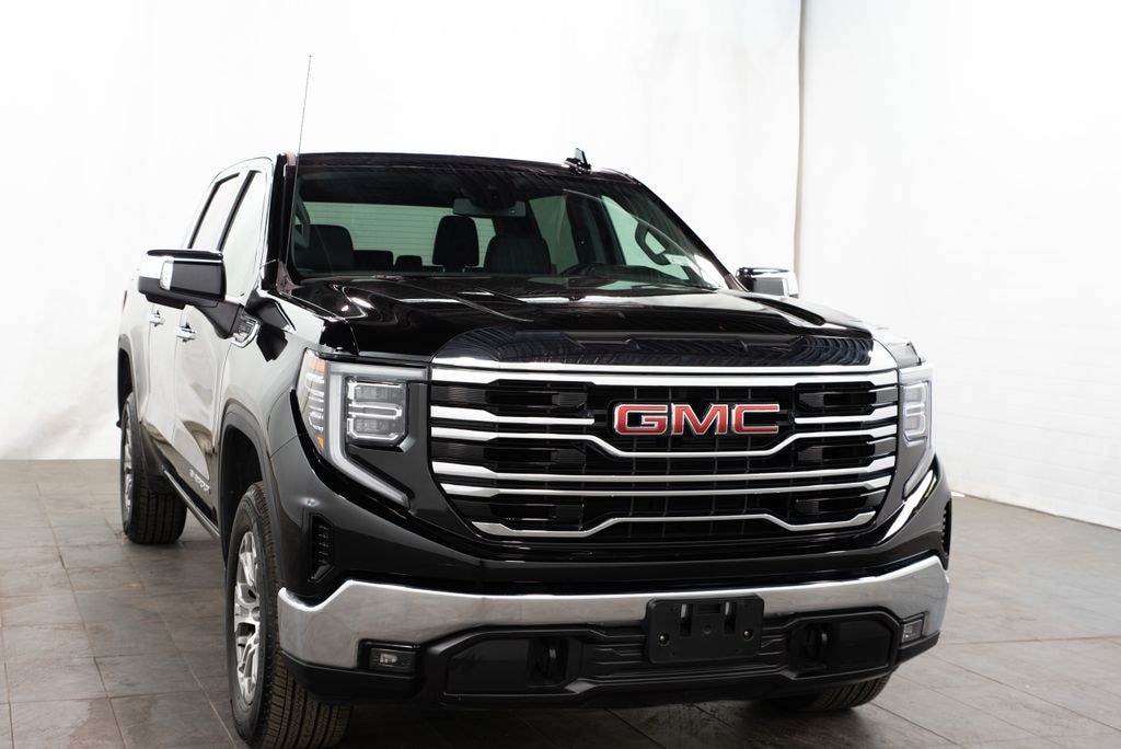 Used 2025 GMC Sierra 1500 SLT Truck Crew Cab
