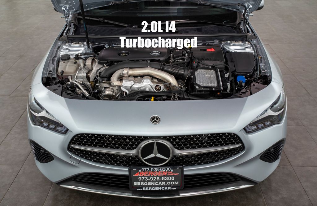 2025 Mercedes Benz CLA 250 4MATIC photo 3