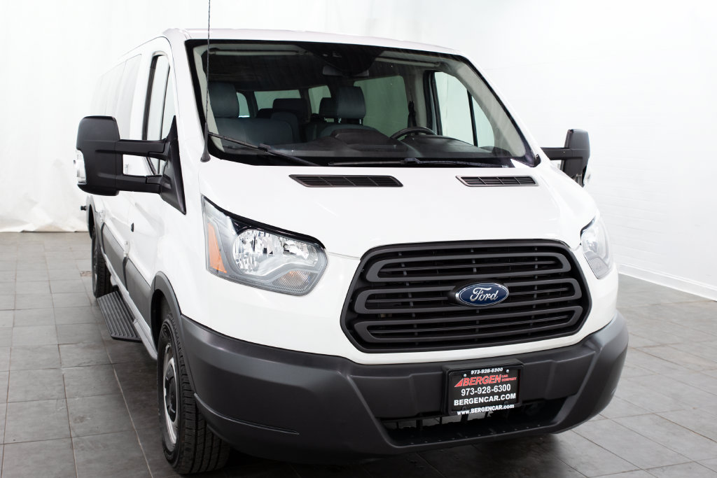  Ford Transit-350