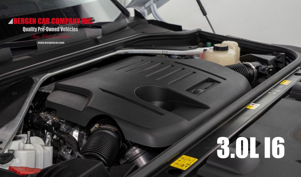 2024 Land Rover Range Rover Sport P400 Dynamic SE photo 4