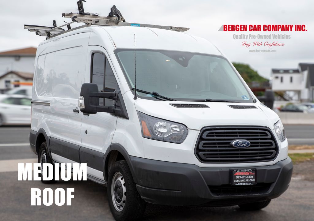 2016 Ford Transit Base's photo