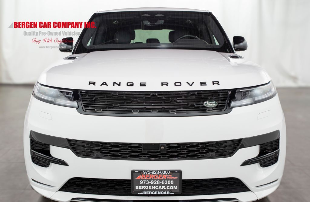 2024 Land Rover Range Rover Sport P400 Dynamic SE photo 2