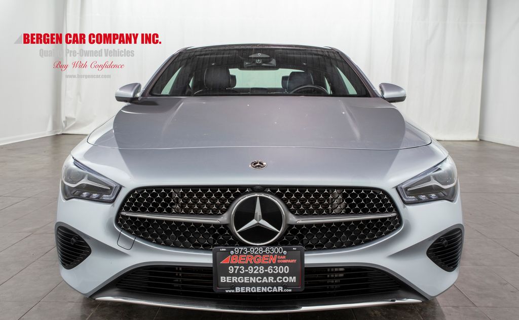 2025 Mercedes Benz CLA 250 4MATIC photo 2