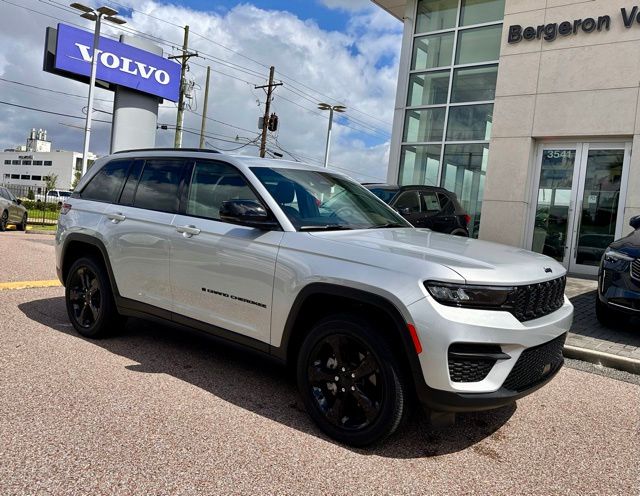 2025 Jeep Grand Cherokee SUV 