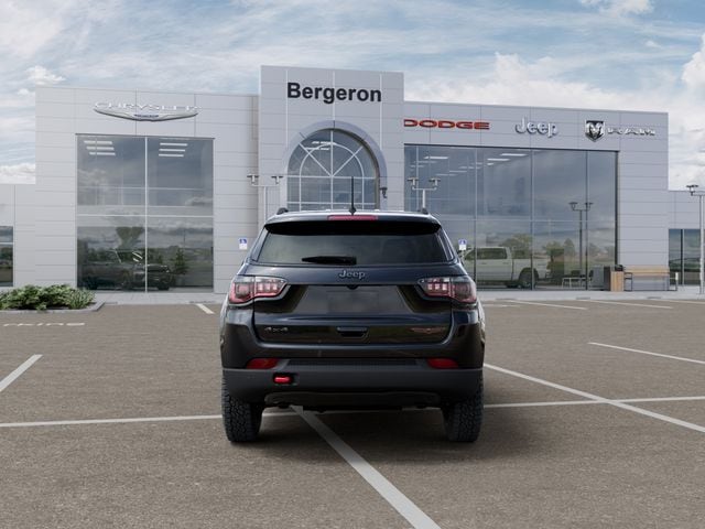 2026 Jeep Compass Trailhawk - Photo 7