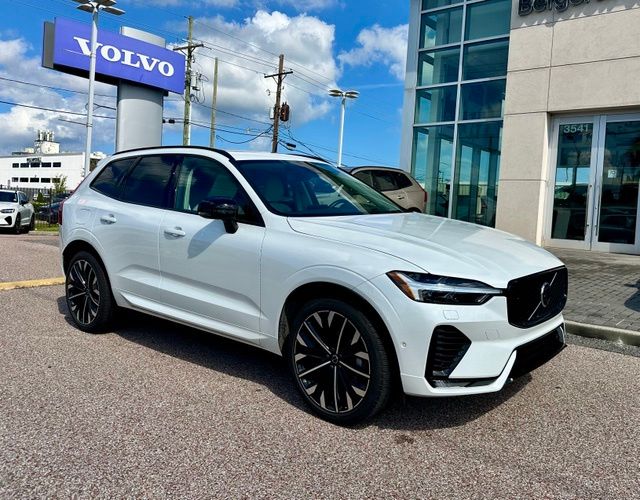 2026 Volvo XC60 B5 Ultra