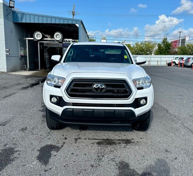2023 Toyota Tacoma SR5 V6 photo 2