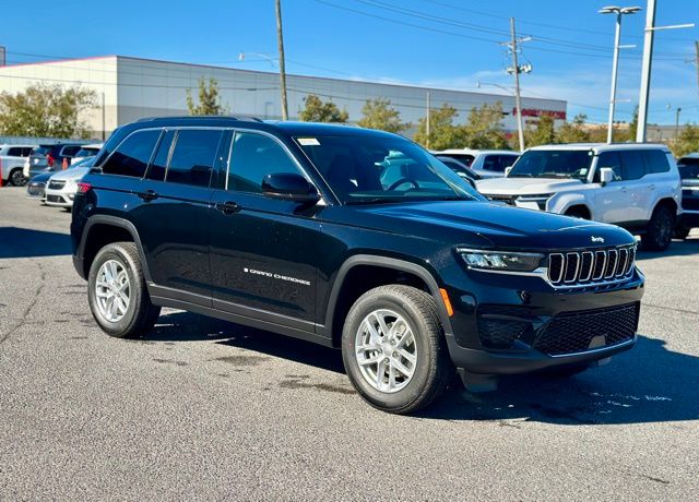 2025 Jeep Grand Cherokee Laredo X's photo