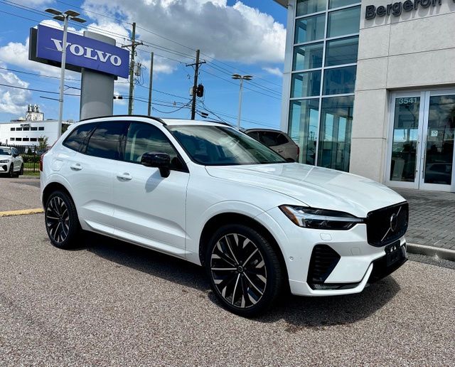 2026 Volvo XC60 B5 Ultra