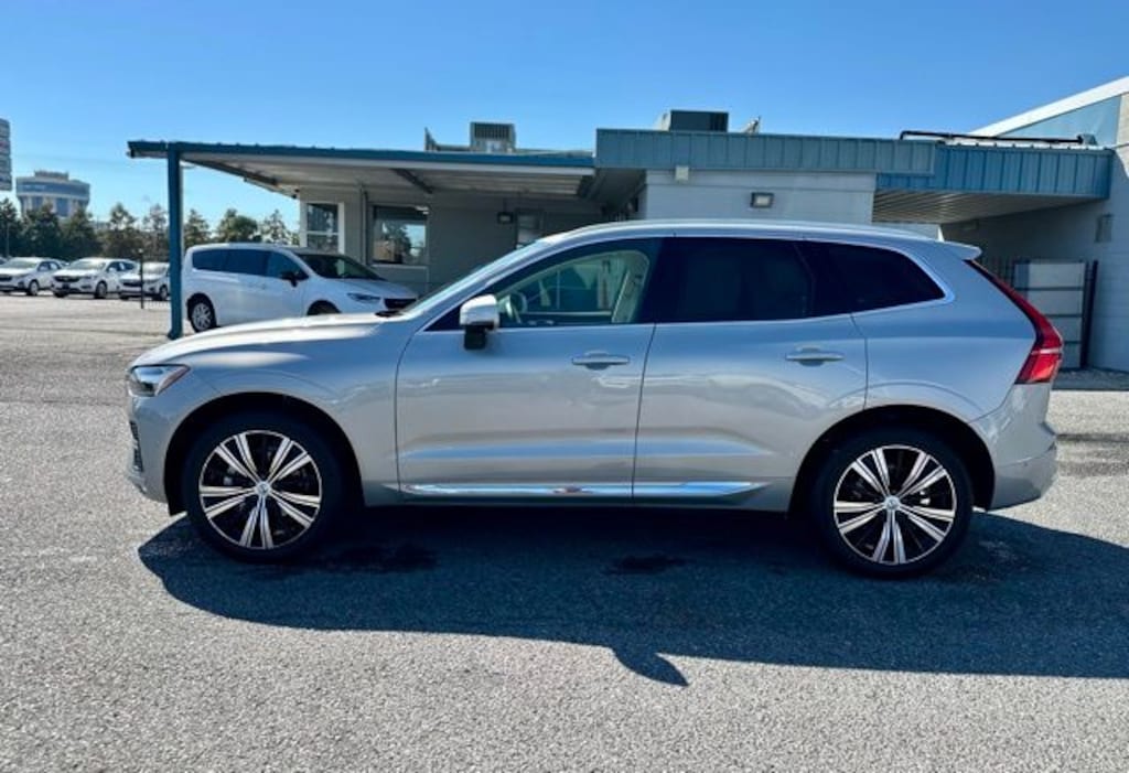 Used 2023 Volvo XC60 B5 AWD Plus Bright SUV