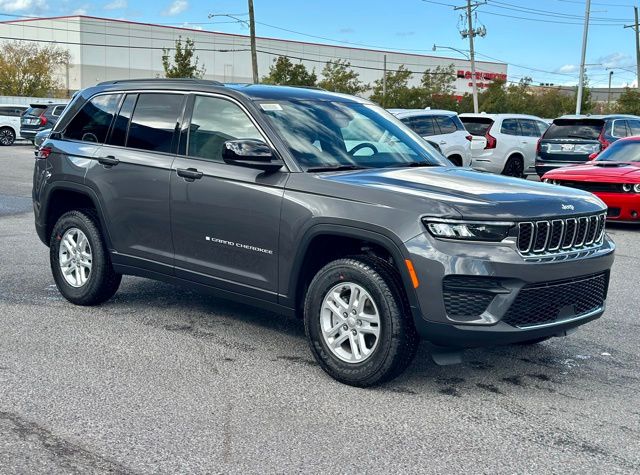 2025 Jeep Grand Cherokee Laredo's photo