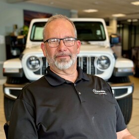 Staff member Jimmy Petit from ID_2f03b9602f1a
