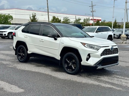 2020 Toyota RAV4 Hybrid XSE SUV