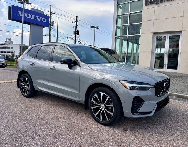 2024 Volvo XC60 B5 Plus Dark