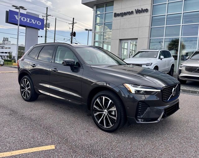 2023 Volvo XC60 B5 Plus Dark