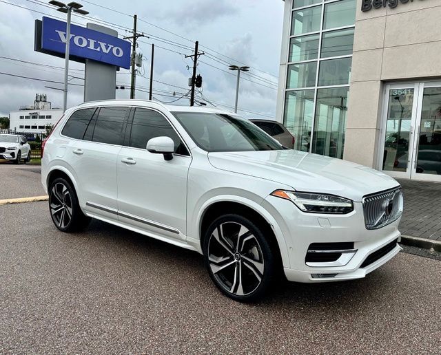 2024 Volvo XC90 B6 Ultimate Bright