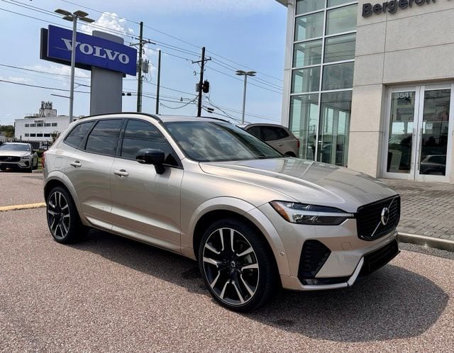 2024 Volvo XC60 B5 Ultimate Dark