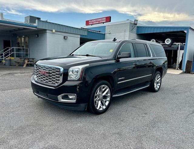 2020 Gmc Yukon XL Denali photo 2
