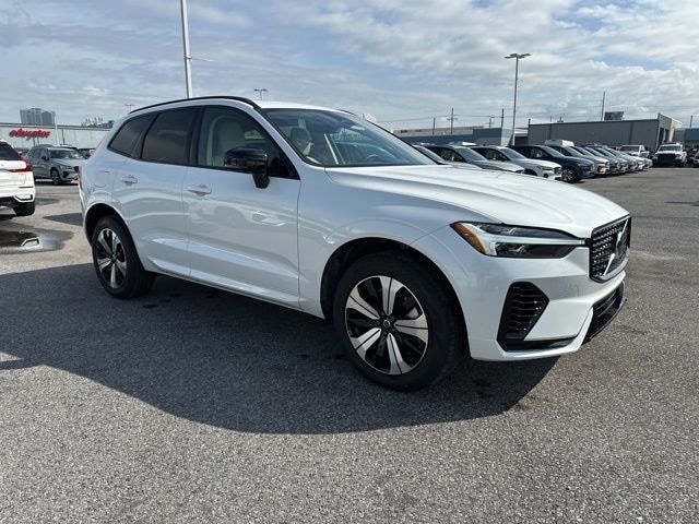 2025 Volvo XC60 plug-in hybrid T8 Core SUV