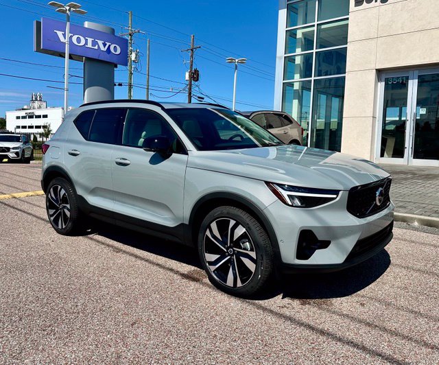 2026 Volvo XC40
