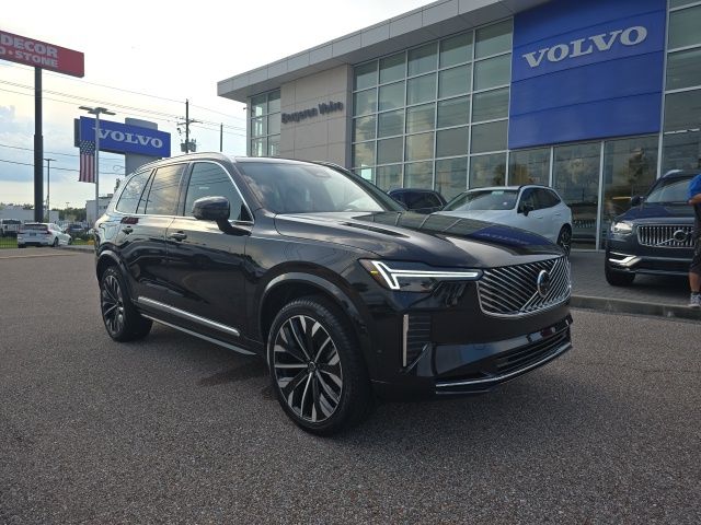 2026 Volvo XC90 Plus AWD photo 3