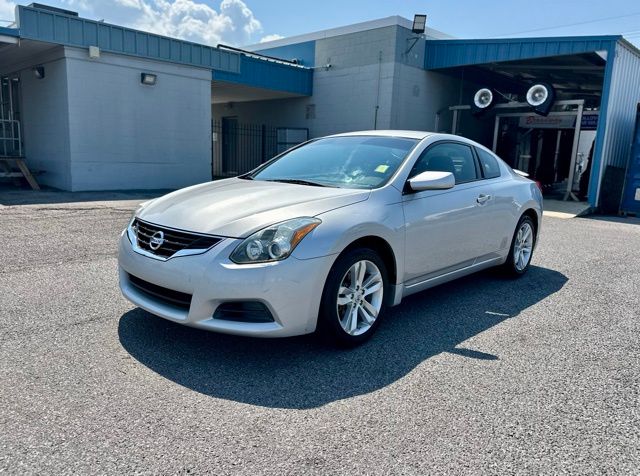 2013 Nissan Altima 2.5 S photo 2