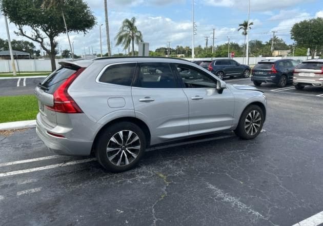 2023 Volvo XC60 B5 Core FWD's photo
